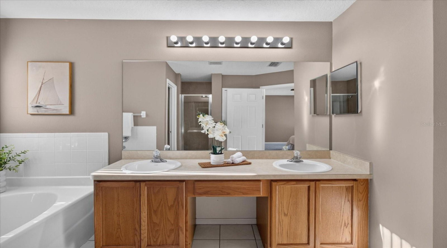 Riverview, Florida 33569, 4 Bedroom Bedrooms, ,2 Bathroombathrooms,Residential,For Sale,Pelican Lake,0,Mfrtb8537298