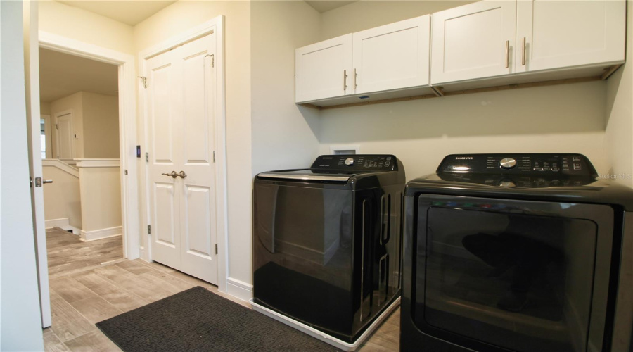 Winter Garden, Florida 34787, 5 Bedroom Bedrooms, ,4 Bathroombathrooms,Residential,For Sale,Hanging Tide,0,Mfrs5141634
