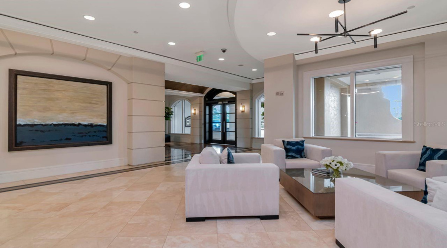 Castillo Lobby