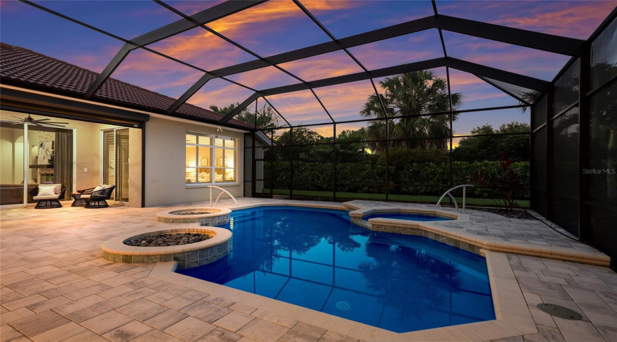 Lakewood Ranch, Florida 34202, 4 Bedroom Bedrooms, ,3 Bathroombathrooms,Residential,For Sale,Lone Tree,0,Mfra4699545