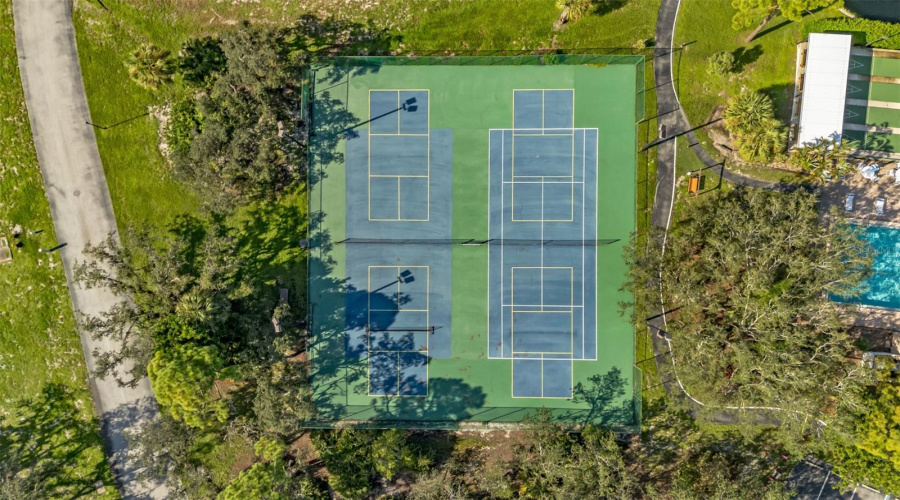 Tennis &Amp; Pickleball Coursts