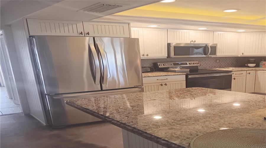 Venice, Florida 34293, 3 Bedroom Bedrooms, ,2 Bathroombathrooms,Residential,For Sale,Gondola,0,Mfrn6145144