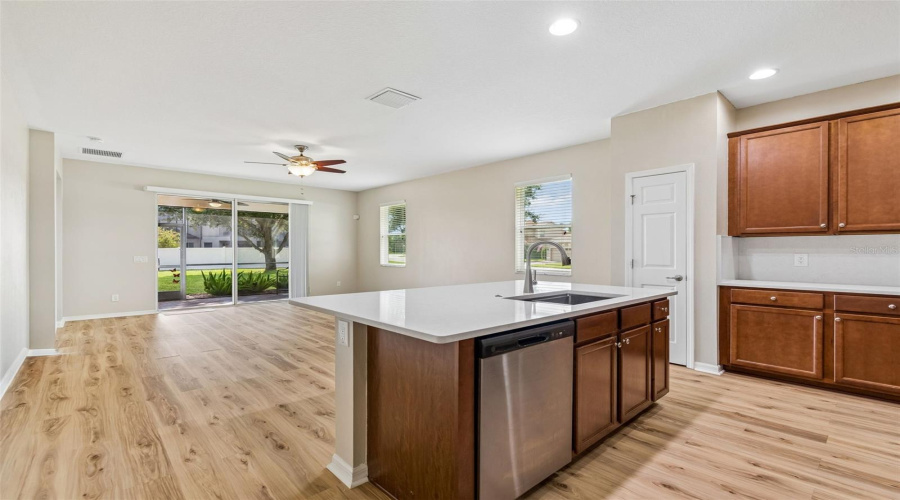 Land O Lakes, Florida 34638, 3 Bedroom Bedrooms, ,2 Bathroombathrooms,Residential,For Sale,Sunset Bay,0,Mfrtb8492772