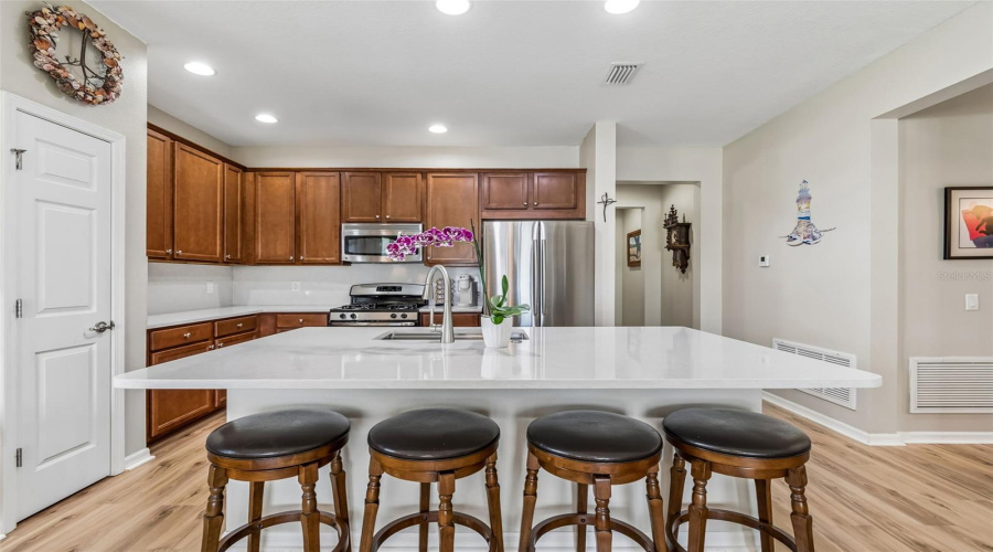 Land O Lakes, Florida 34638, 3 Bedroom Bedrooms, ,2 Bathroombathrooms,Residential,For Sale,Sunset Bay,0,Mfrtb8492772