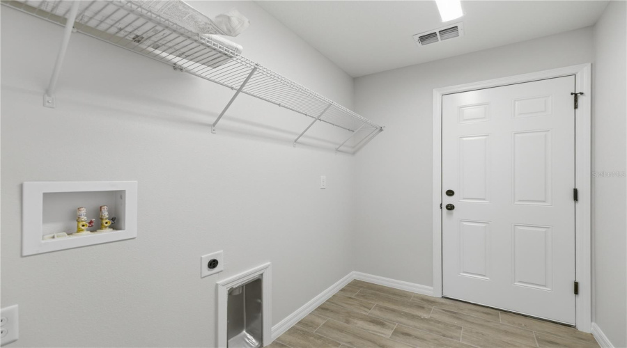 Ocala, Florida 34482, 3 Bedroom Bedrooms, ,2 Bathroombathrooms,Residential,For Sale,63Rd,0,Mfrom721649