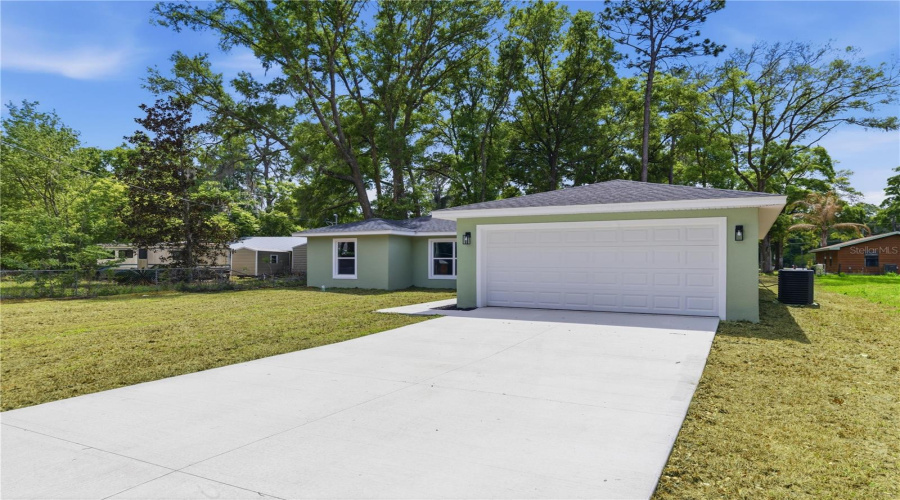 Ocala, Florida 34482, 3 Bedroom Bedrooms, ,2 Bathroombathrooms,Residential,For Sale,63Rd,0,Mfrom721649