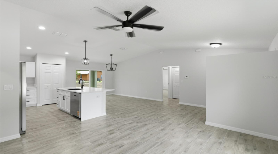 Ocala, Florida 34482, 3 Bedroom Bedrooms, ,2 Bathroombathrooms,Residential,For Sale,63Rd,0,Mfrom721649