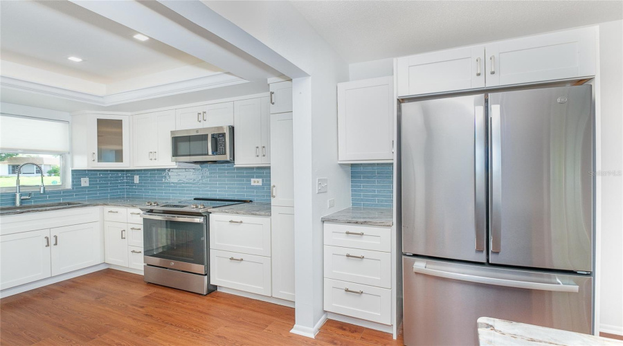 Sarasota, Florida 34231, 2 Bedroom Bedrooms, ,2 Bathroombathrooms,Residential,For Sale,Riverbluff,0,Mfra4697397