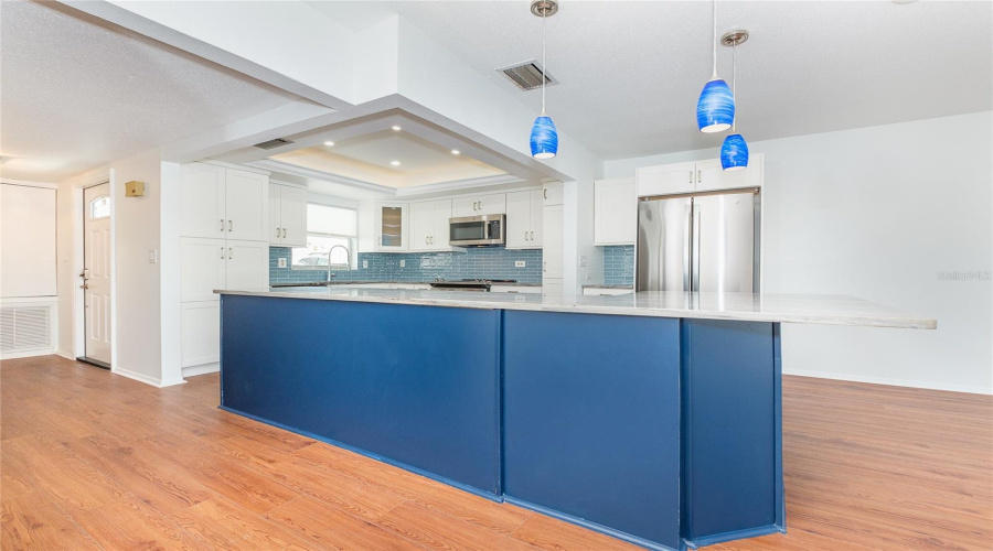 Sarasota, Florida 34231, 2 Bedroom Bedrooms, ,2 Bathroombathrooms,Residential,For Sale,Riverbluff,0,Mfra4697397