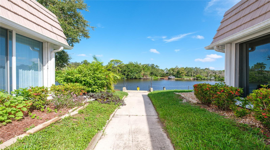 Sarasota, Florida 34231, 2 Bedroom Bedrooms, ,2 Bathroombathrooms,Residential,For Sale,Riverbluff,0,Mfra4697397