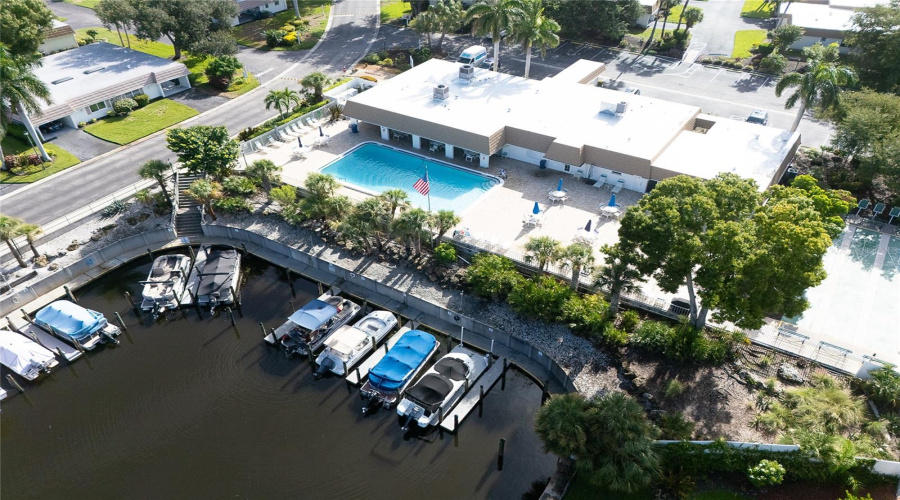 Sarasota, Florida 34231, 2 Bedroom Bedrooms, ,2 Bathroombathrooms,Residential,For Sale,Riverbluff,0,Mfra4697397