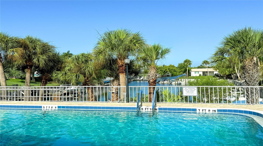 Sarasota, Florida 34231, 2 Bedroom Bedrooms, ,2 Bathroombathrooms,Residential,For Sale,Riverbluff,0,Mfra4697397