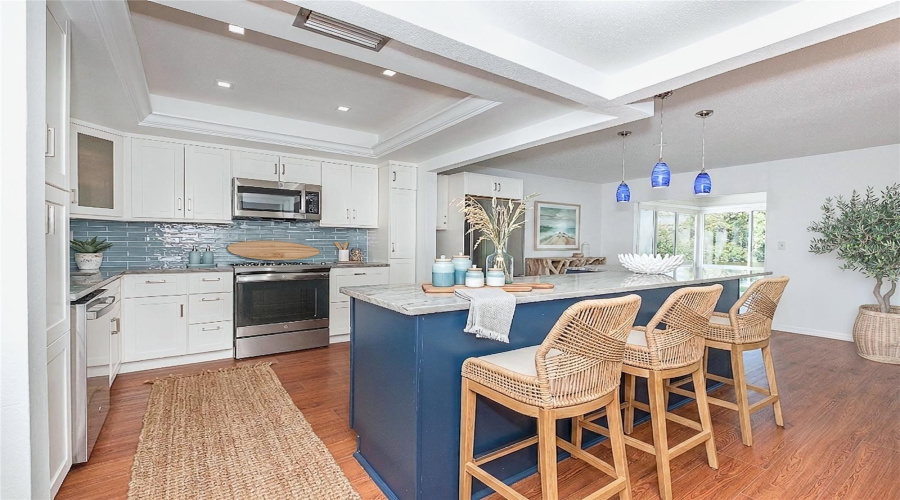 Chef'S Kitchen - Virtually-Staged