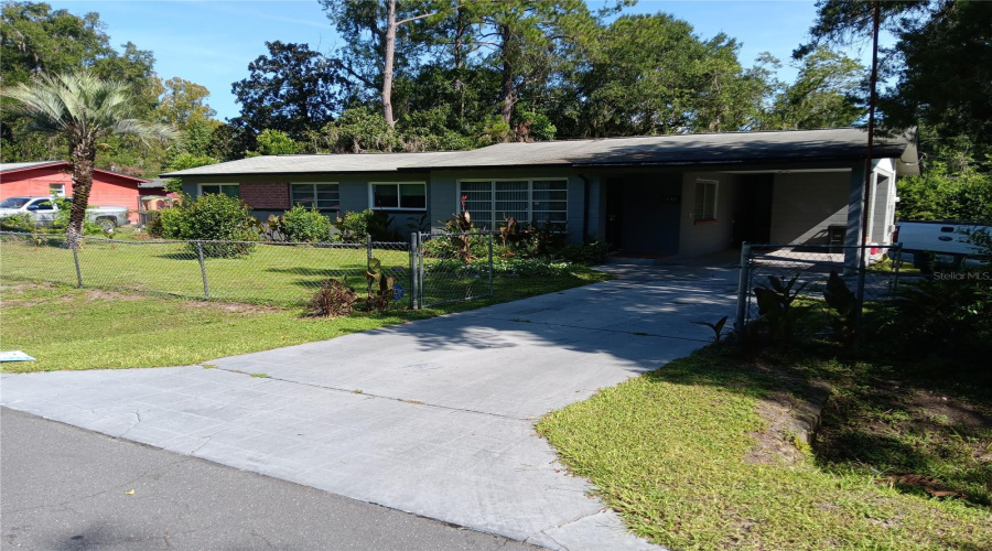 Gainesville, Florida 32641, 4 Bedroom Bedrooms, ,2 Bathroombathrooms,Residential,For Sale,23Rd,0,Mfrw7880965