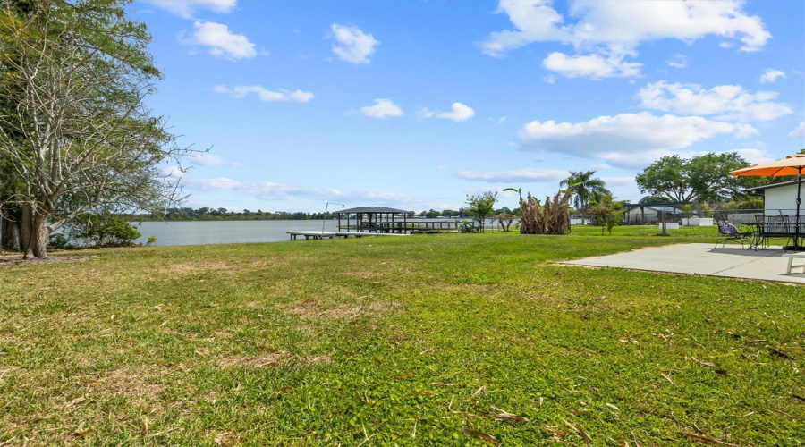 Backyard/Lakefront