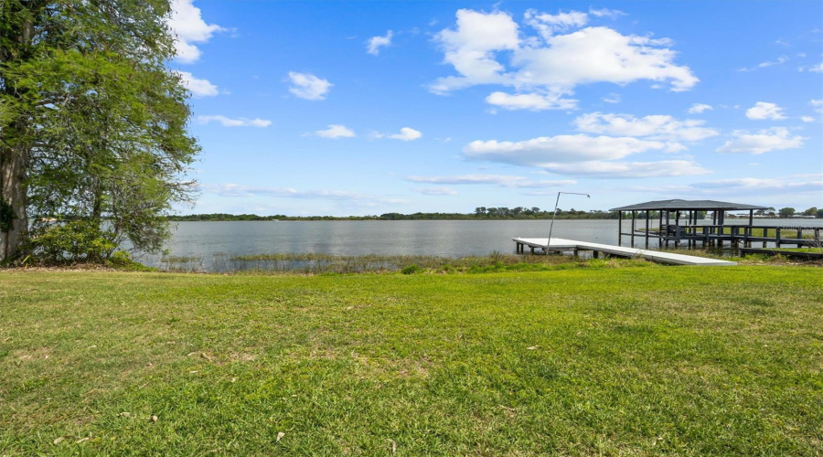Backyard/Lakefront