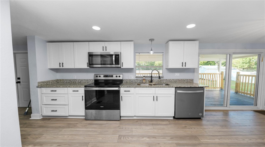 Lakeland, Florida 33810, 4 Bedroom Bedrooms, ,2 Bathroombathrooms,Residential,For Sale,Rollinglen,0,Mfrl4963020