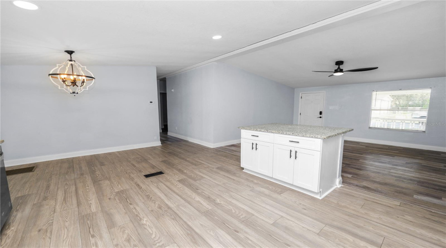 Lakeland, Florida 33810, 4 Bedroom Bedrooms, ,2 Bathroombathrooms,Residential,For Sale,Rollinglen,0,Mfrl4963020