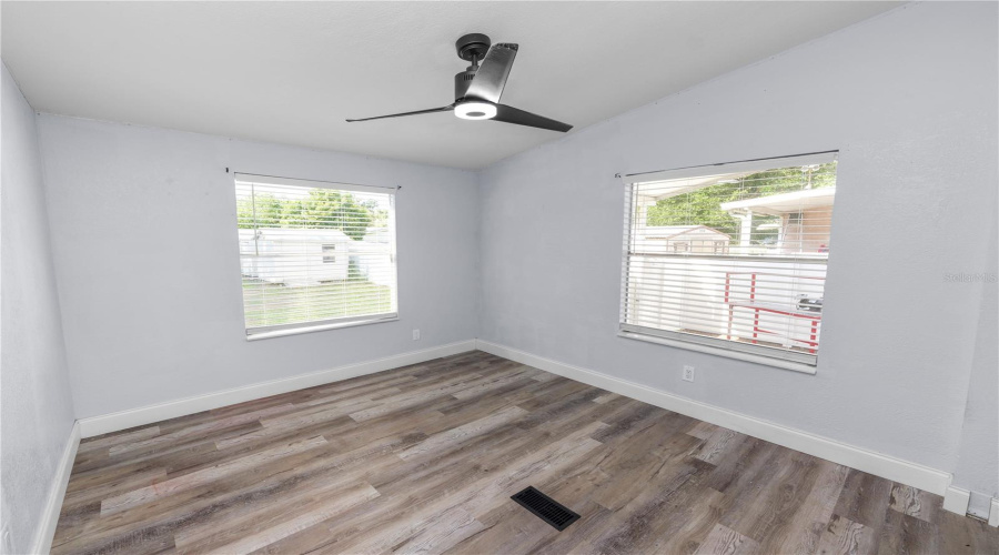 Lakeland, Florida 33810, 4 Bedroom Bedrooms, ,2 Bathroombathrooms,Residential,For Sale,Rollinglen,0,Mfrl4963020