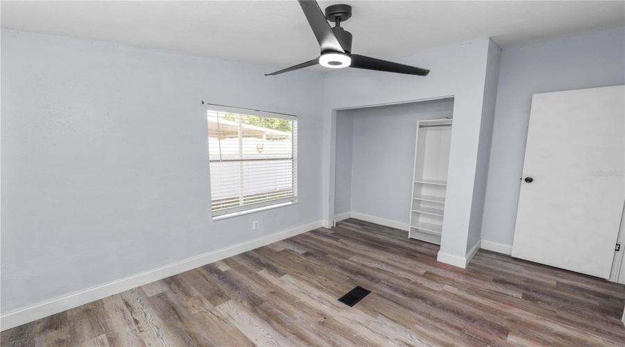 Lakeland, Florida 33810, 4 Bedroom Bedrooms, ,2 Bathroombathrooms,Residential,For Sale,Rollinglen,0,Mfrl4963020