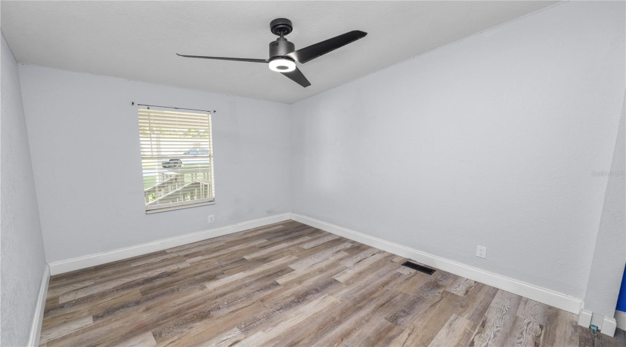 Lakeland, Florida 33810, 4 Bedroom Bedrooms, ,2 Bathroombathrooms,Residential,For Sale,Rollinglen,0,Mfrl4963020