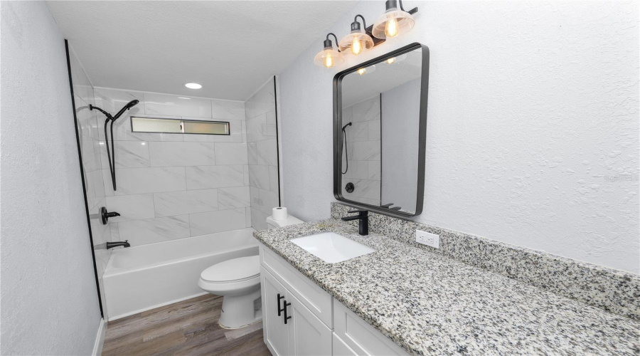 Lakeland, Florida 33810, 4 Bedroom Bedrooms, ,2 Bathroombathrooms,Residential,For Sale,Rollinglen,0,Mfrl4963020