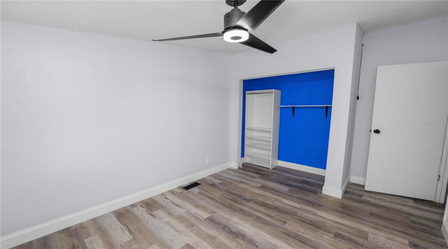 Lakeland, Florida 33810, 4 Bedroom Bedrooms, ,2 Bathroombathrooms,Residential,For Sale,Rollinglen,0,Mfrl4963020
