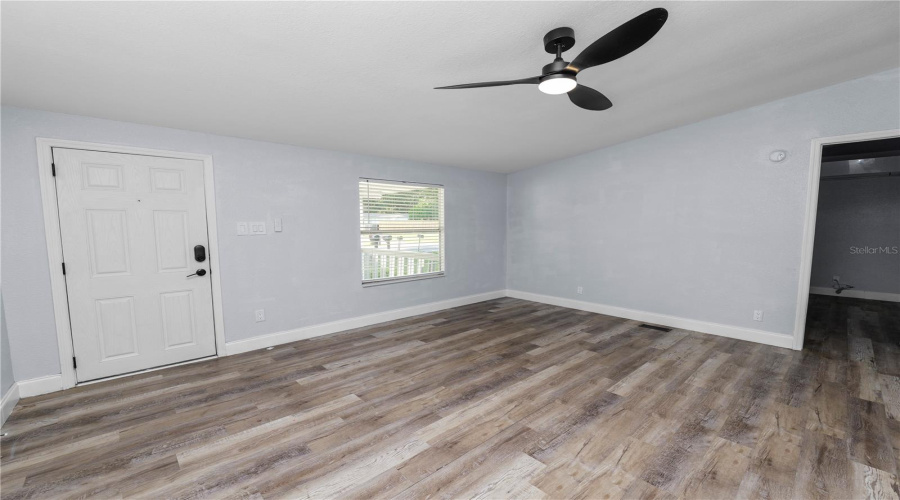 Lakeland, Florida 33810, 4 Bedroom Bedrooms, ,2 Bathroombathrooms,Residential,For Sale,Rollinglen,0,Mfrl4963020