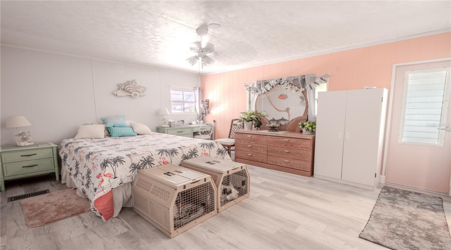 Largo, Florida 33773, 2 Bedroom Bedrooms, ,2 Bathroombathrooms,Residential,For Sale,Magnolia,0,Mfrtb8452306