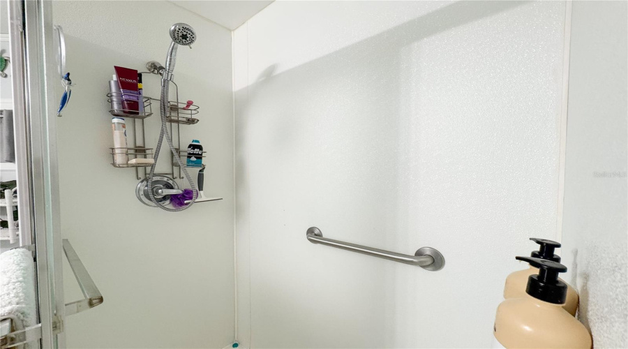 Largo, Florida 33773, 2 Bedroom Bedrooms, ,2 Bathroombathrooms,Residential,For Sale,Magnolia,0,Mfrtb8452306