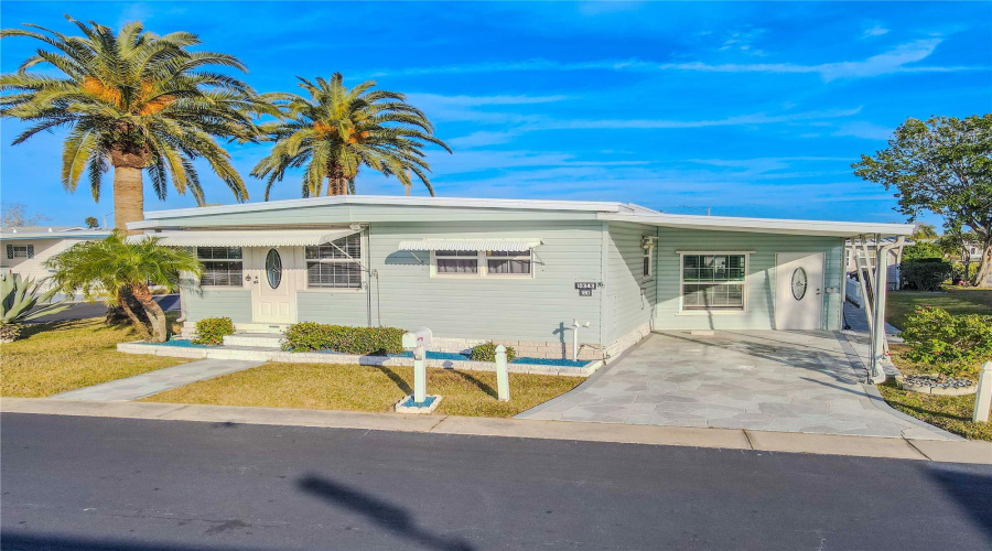 Largo, Florida 33773, 2 Bedroom Bedrooms, ,2 Bathroombathrooms,Residential,For Sale,Magnolia,0,Mfrtb8452306