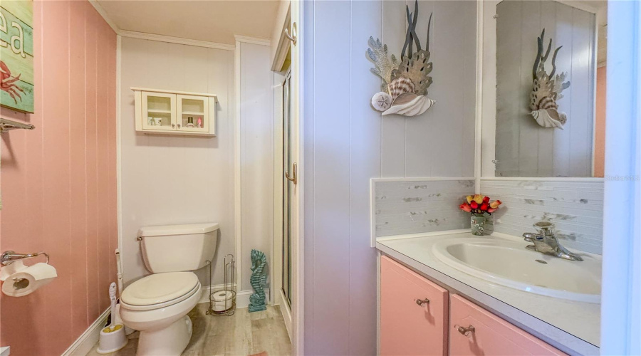 Largo, Florida 33773, 2 Bedroom Bedrooms, ,2 Bathroombathrooms,Residential,For Sale,Magnolia,0,Mfrtb8452306
