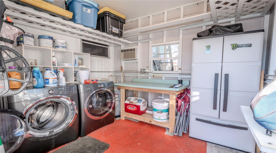 Largo, Florida 33773, 2 Bedroom Bedrooms, ,2 Bathroombathrooms,Residential,For Sale,Magnolia,0,Mfrtb8452306