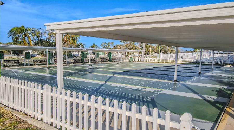 Largo, Florida 33773, 2 Bedroom Bedrooms, ,2 Bathroombathrooms,Residential,For Sale,Magnolia,0,Mfrtb8452306