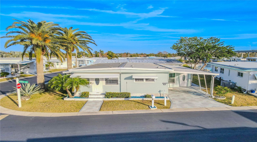 Largo, Florida 33773, 2 Bedroom Bedrooms, ,2 Bathroombathrooms,Residential,For Sale,Magnolia,0,Mfrtb8452306