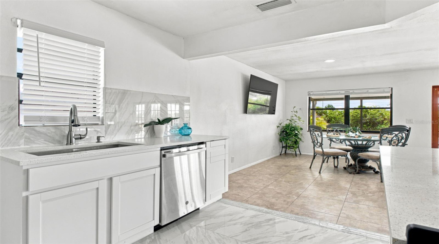 Hernando Beach, Florida 34607, 3 Bedroom Bedrooms, ,3 Bathroombathrooms,Residential,For Sale,Rose Arbor,0,Mfrtb8525854
