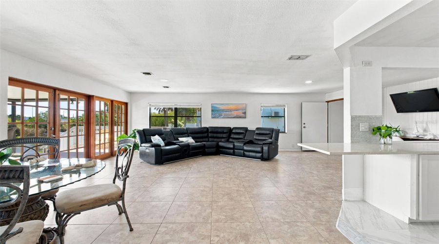 Hernando Beach, Florida 34607, 3 Bedroom Bedrooms, ,3 Bathroombathrooms,Residential,For Sale,Rose Arbor,0,Mfrtb8525854