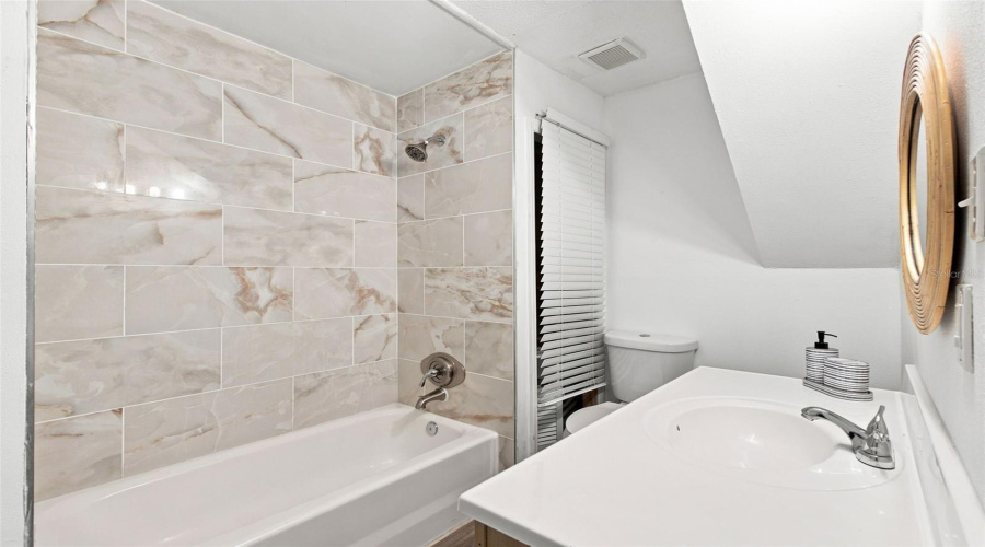 Hernando Beach, Florida 34607, 3 Bedroom Bedrooms, ,3 Bathroombathrooms,Residential,For Sale,Rose Arbor,0,Mfrtb8525854