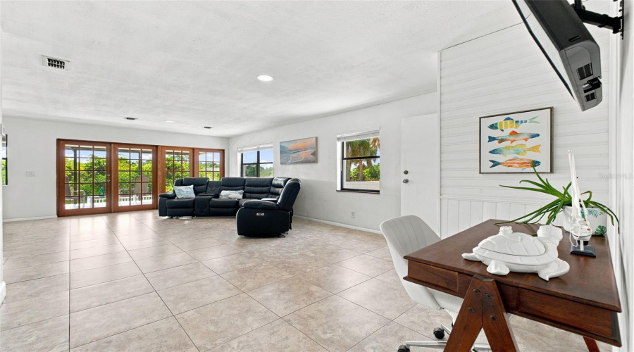 Hernando Beach, Florida 34607, 3 Bedroom Bedrooms, ,3 Bathroombathrooms,Residential,For Sale,Rose Arbor,0,Mfrtb8525854
