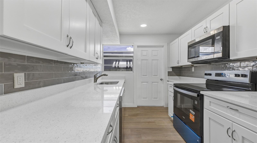 Daytona Beach, Florida 32118, 2 Bedroom Bedrooms, ,2 Bathroombathrooms,Residential,For Sale,Williams,0,Mfro6432441