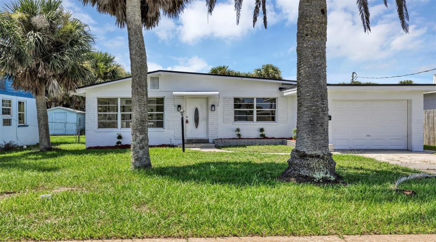 Daytona Beach, Florida 32118, 2 Bedroom Bedrooms, ,2 Bathroombathrooms,Residential,For Sale,Williams,0,Mfro6432441