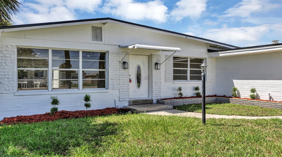 Daytona Beach, Florida 32118, 2 Bedroom Bedrooms, ,2 Bathroombathrooms,Residential,For Sale,Williams,0,Mfro6432441