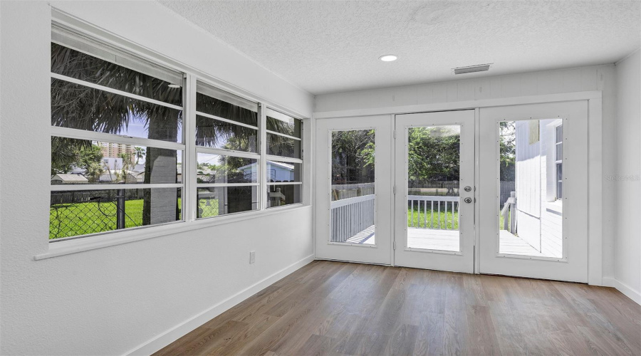 Daytona Beach, Florida 32118, 2 Bedroom Bedrooms, ,2 Bathroombathrooms,Residential,For Sale,Williams,0,Mfro6432441