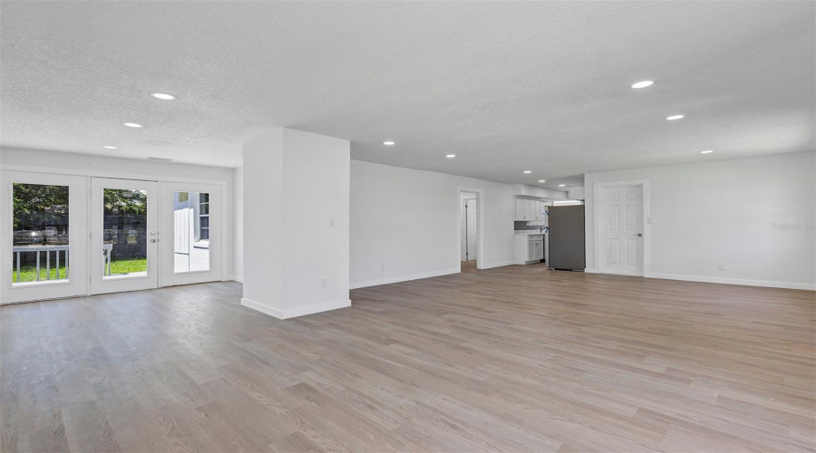 Daytona Beach, Florida 32118, 2 Bedroom Bedrooms, ,2 Bathroombathrooms,Residential,For Sale,Williams,0,Mfro6432441