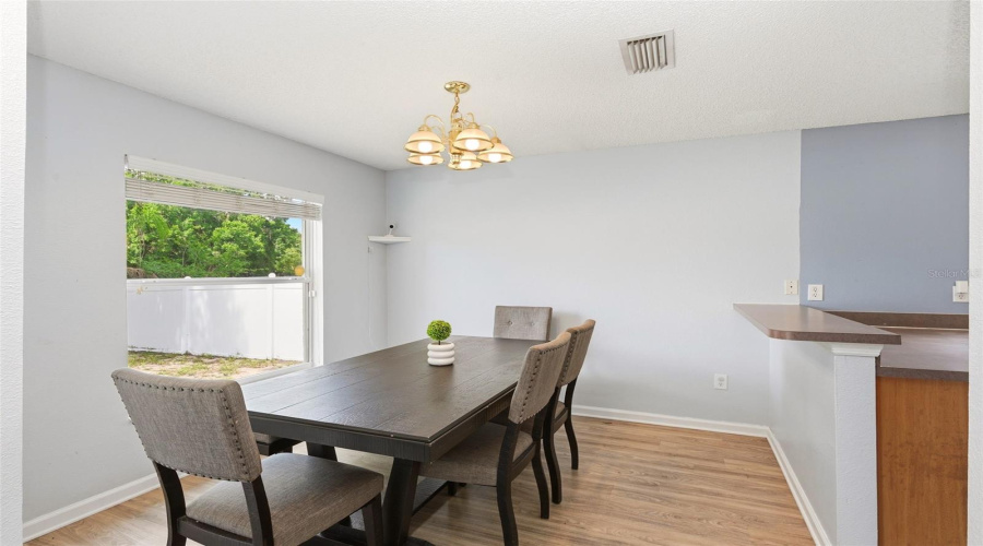 Ocoee, Florida 34761, 3 Bedroom Bedrooms, ,2 Bathroombathrooms,Residential,For Sale,Laurel Ridge,0,Mfro6415129