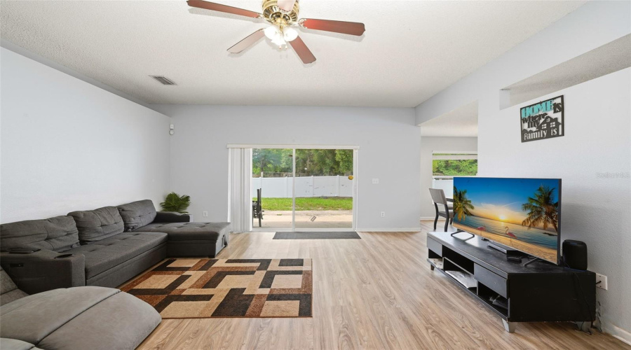 Ocoee, Florida 34761, 3 Bedroom Bedrooms, ,2 Bathroombathrooms,Residential,For Sale,Laurel Ridge,0,Mfro6415129