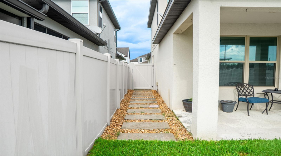 Orlando, Florida 32824, 5 Bedroom Bedrooms, ,3 Bathroombathrooms,Residential,For Sale,Palatka,0,Mfro6417980