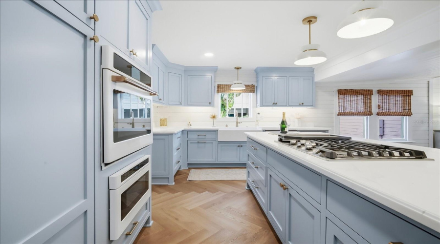 Holmes Beach, Florida 34217, 2 Bedroom Bedrooms, ,2 Bathroombathrooms,Residential,For Sale,Gulf,0,Mfra4684724