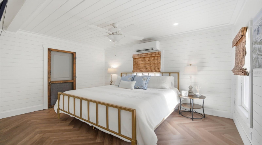 Holmes Beach, Florida 34217, 2 Bedroom Bedrooms, ,2 Bathroombathrooms,Residential,For Sale,Gulf,0,Mfra4684724