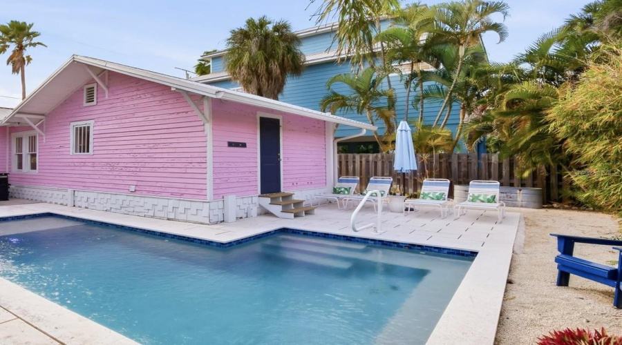 Holmes Beach, Florida 34217, 2 Bedroom Bedrooms, ,2 Bathroombathrooms,Residential,For Sale,Gulf,0,Mfra4684724